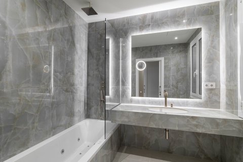 Купить квартиру в Эшампле, Испания с 4 спальни, 140м², № 1241 - фото 17