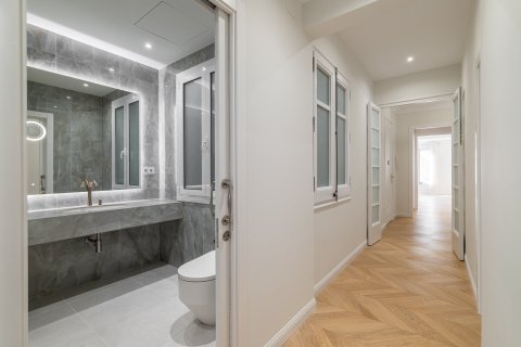 Купить квартиру в Эшампле, Испания с 4 спальни, 140м², № 1241 - фото 18