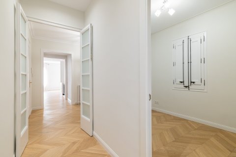 Купить квартиру в Эшампле, Испания с 4 спальни, 140м², № 1241 - фото 19