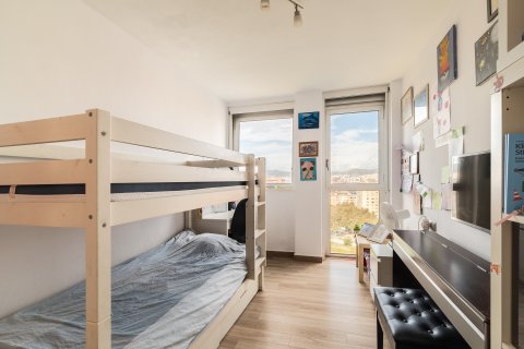 Купить квартиру в Барселона, Испания с 3 спальни, 131м², № 1240 - фото 8