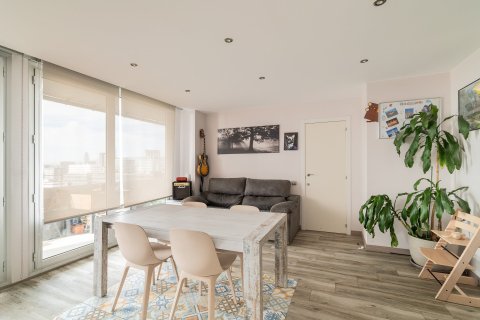 Купить квартиру в Барселона, Испания с 3 спальни, 131м², № 1240 - фото 13