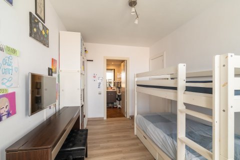 Купить квартиру в Барселона, Испания с 3 спальни, 131м², № 1240 - фото 9