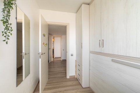 Купить квартиру в Барселона, Испания с 3 спальни, 131м², № 1240 - фото 5