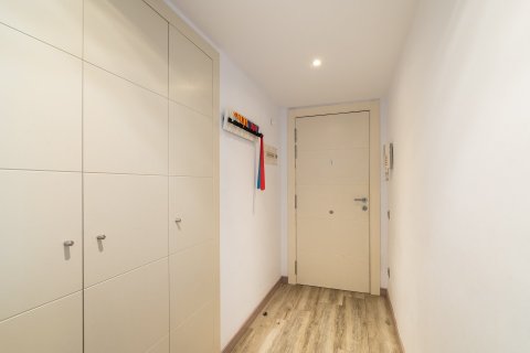 Купить квартиру в Барселона, Испания с 3 спальни, 131м², № 1240 - фото 6