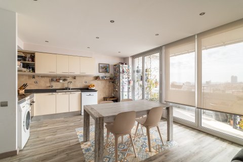 Купить квартиру в Барселона, Испания с 3 спальни, 131м², № 1240 - фото 14