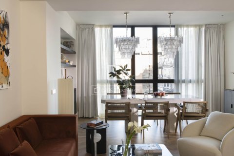 3 chambres apartment à louer à Barcelona, Catalonia, Spain № 4532