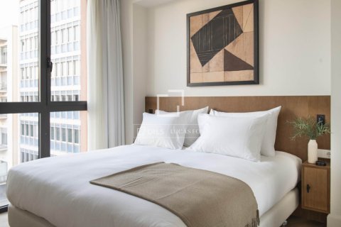 3 chambres apartment à louer à Barcelona, Catalonia, Spain № 4532 - photo 4