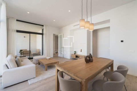 3 chambres apartment à louer à Barcelona, Catalonia, Spain № 4535 - photo 2