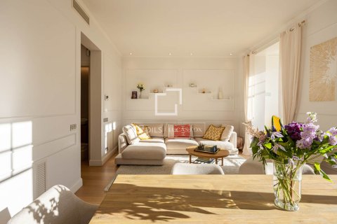 3 chambres apartment à louer à Barcelona, Catalonia, Spain № 4534 - photo 2