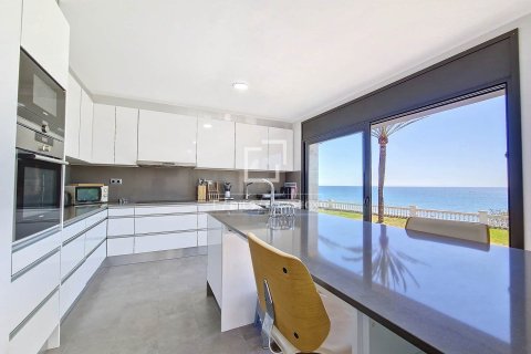 5 chambres villa à louer à Vilanova i la Geltru, Barcelona, Catalonia, Spain № 4531 - photo 24