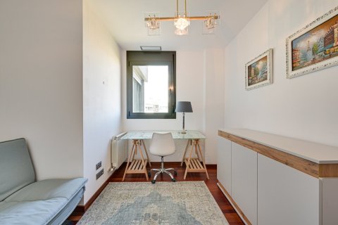 Купить квартиру в Барселона, Испания с 2 спальни, 78м², № 1294 - фото 11