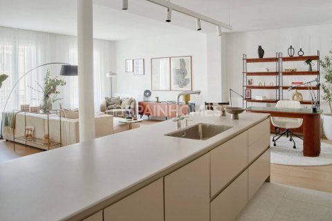 Купить квартиру в Барселона, Испания с 2 комнаты, 48м², № 1297 - фото 7