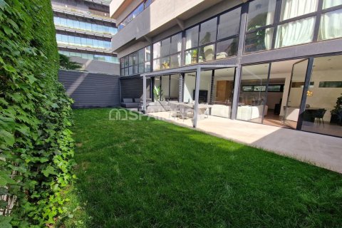 Купить квартиру в Барселона, Испания с 3 комнаты, 86м², № 1295 - фото 8