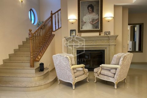 Купить виллу в Кастельдефельс, Испания с 6 спален, 670м², № 1090 - фото 9