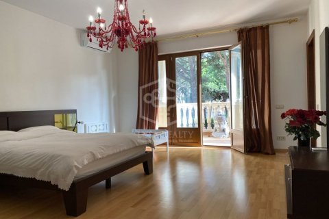 Купить виллу в Кастельдефельс, Испания с 6 спален, 670м², № 1090 - фото 20