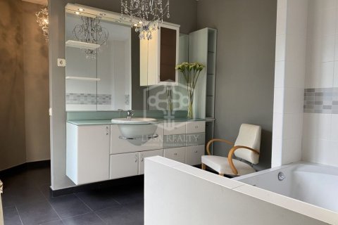 Купить виллу в Кастельдефельс, Испания с 6 спален, 670м², № 1090 - фото 22