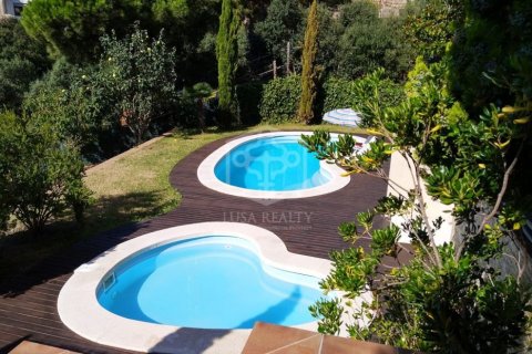 Купить виллу в Льорет-де-Мар, Испания с 5 спален, 508м², № 1093 - фото 2