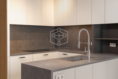 Apartamento de 4 dormitorios en venta en Barcelona, Cataluña, Spain № 1092 - foto 11