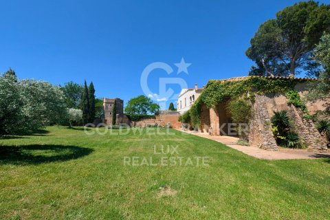 6 bedrooms house for sale in Garrigas, Girona, Catalonia, Spain № 5949 - photo 6