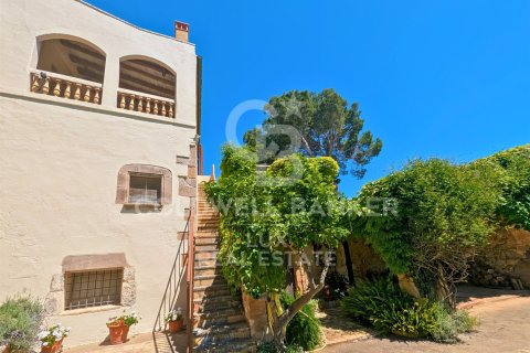 6 bedrooms house for sale in Garrigas, Girona, Catalonia, Spain № 5949 - photo 3