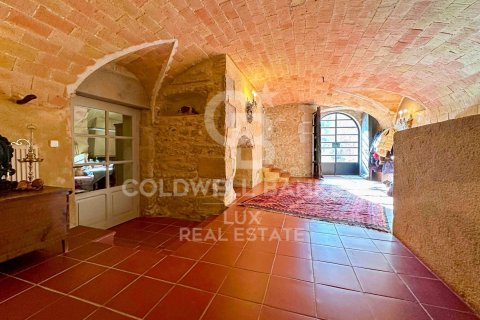6 bedrooms house for sale in Garrigas, Girona, Catalonia, Spain № 5949 - photo 26