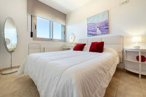 4 bedrooms apartment for sale in Cabrils, Barcelona, Catalonia, Spain № 7292 - photo 16