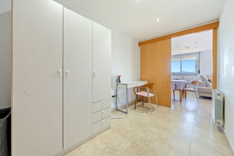 4 bedrooms apartment for sale in Cabrils, Barcelona, Catalonia, Spain № 7292 - photo 13