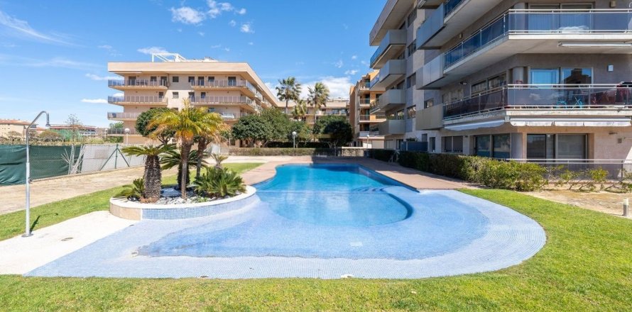 4 bedrooms apartment for sale in Cabrils, Barcelona, Catalonia, Spain № 7292