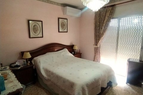 4 bedrooms house for sale in Riba-roja d'Ebre, Tarragona, Catalonia, Spain № 4965 - photo 14