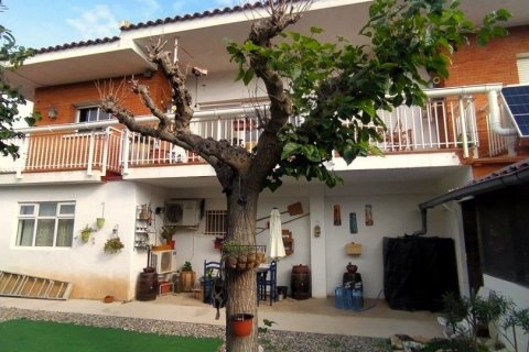 4 bedrooms house for sale in Riba-roja d'Ebre, Tarragona, Catalonia, Spain № 4965 - photo 2
