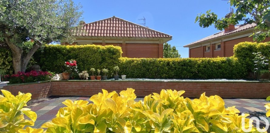 6 bedrooms house for sale in Argentona, Barcelona, Catalonia, Spain № 4966