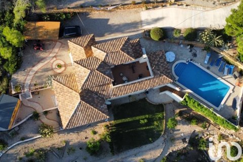 Дом с 4 спальнями в Л'Аметлья-де-Мар, Таррагона, Каталония, Испания № 4961