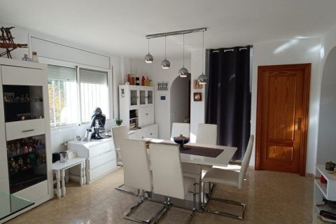 Купить дом в Л'Аметлья-де-Мар, Испания с 4 спальни, 200м², № 4961 - фото 4