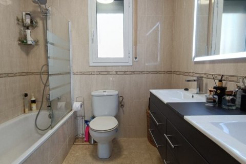 Купить дом в Л'Аметлья-де-Мар, Испания с 4 спальни, 200м², № 4961 - фото 11