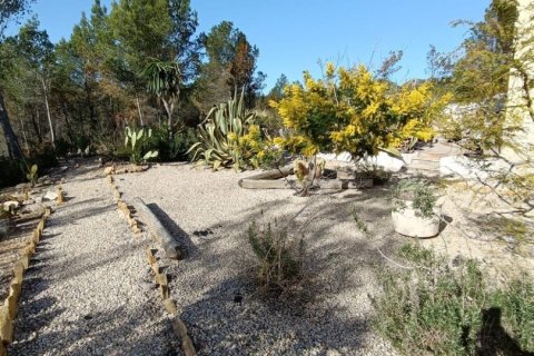 Купить дом в Л'Аметлья-де-Мар, Испания с 4 спальни, 200м², № 4961 - фото 17