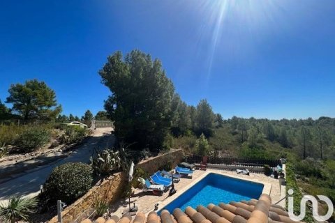 Купить дом в Л'Аметлья-де-Мар, Испания с 4 спальни, 200м², № 4961 - фото 15