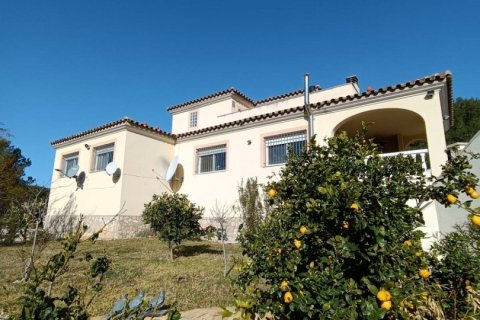 Купить дом в Л'Аметлья-де-Мар, Испания с 4 спальни, 200м², № 4961 - фото 16