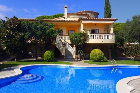 Купить виллу в Л'Эскала, Испания с 4 спальни, 475м², № 892 - фото 10