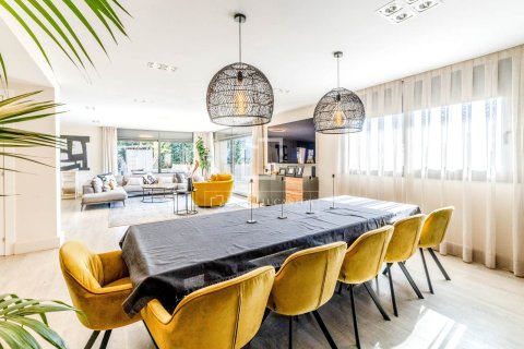 Купить виллу в Ситжес, Испания с 6 спален, 432м², № 6297 - фото 8