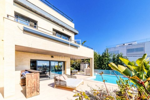 Купить виллу в Ситжес, Испания с 6 спален, 432м², № 6297 - фото 2