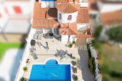 3 bedrooms house for sale in Empuriabrava, Girona, Catalonia, Spain № 5832 - photo 19