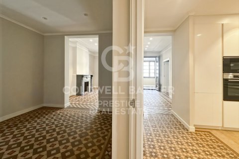 Купить квартиру в Барселона, Испания с 3 спальни, 160м², № 5827 - фото 4