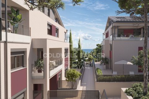 3 bedrooms apartment for sale in Premia De Dalt, Barcelona, Catalonia, Spain № 5831 - photo 4