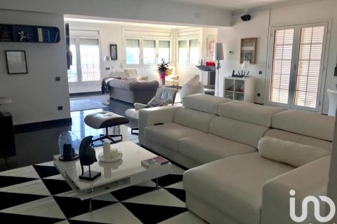 Купить дом в Сан Бой де Льобрегат, Испания с 4 спальни, 270м², № 4999 - фото 10