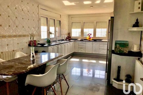 Купить дом в Сан Бой де Льобрегат, Испания с 4 спальни, 270м², № 4999 - фото 15