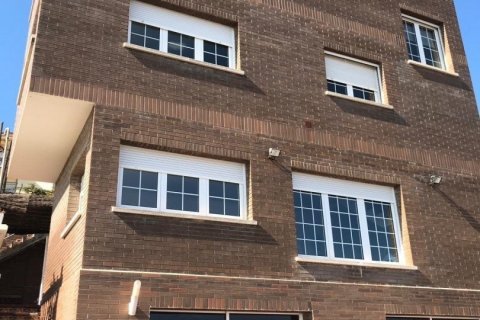 Купить дом в Сан Бой де Льобрегат, Испания с 4 спальни, 270м², № 4999 - фото 5