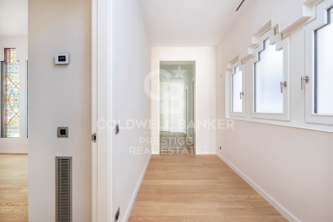 3 bedrooms apartment for sale in Barcelona, Catalonia, Spain № 5750 - photo 18