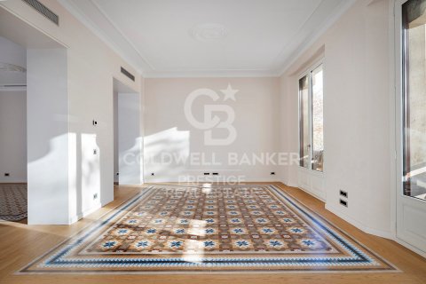 3 bedrooms apartment for sale in Barcelona, Catalonia, Spain № 5750 - photo 7