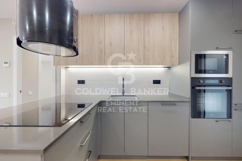 3 bedrooms apartment for sale in Barcelona, Catalonia, Spain № 5400 - photo 2