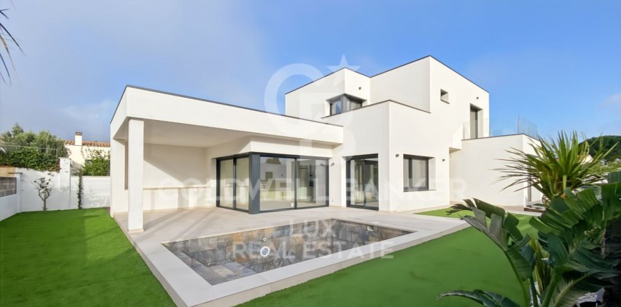 4 bedrooms house for sale in Roses, Girona, Catalonia, Spain № 5405